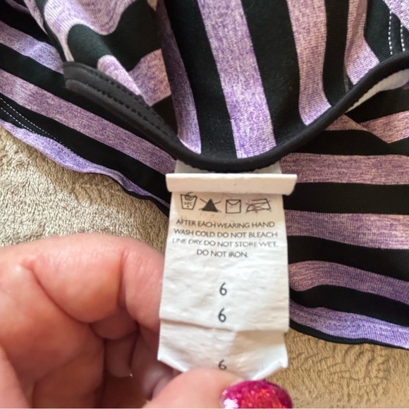 Nike purple and black stripe swimsuit tankini Size 6 - Picture 8 of 10